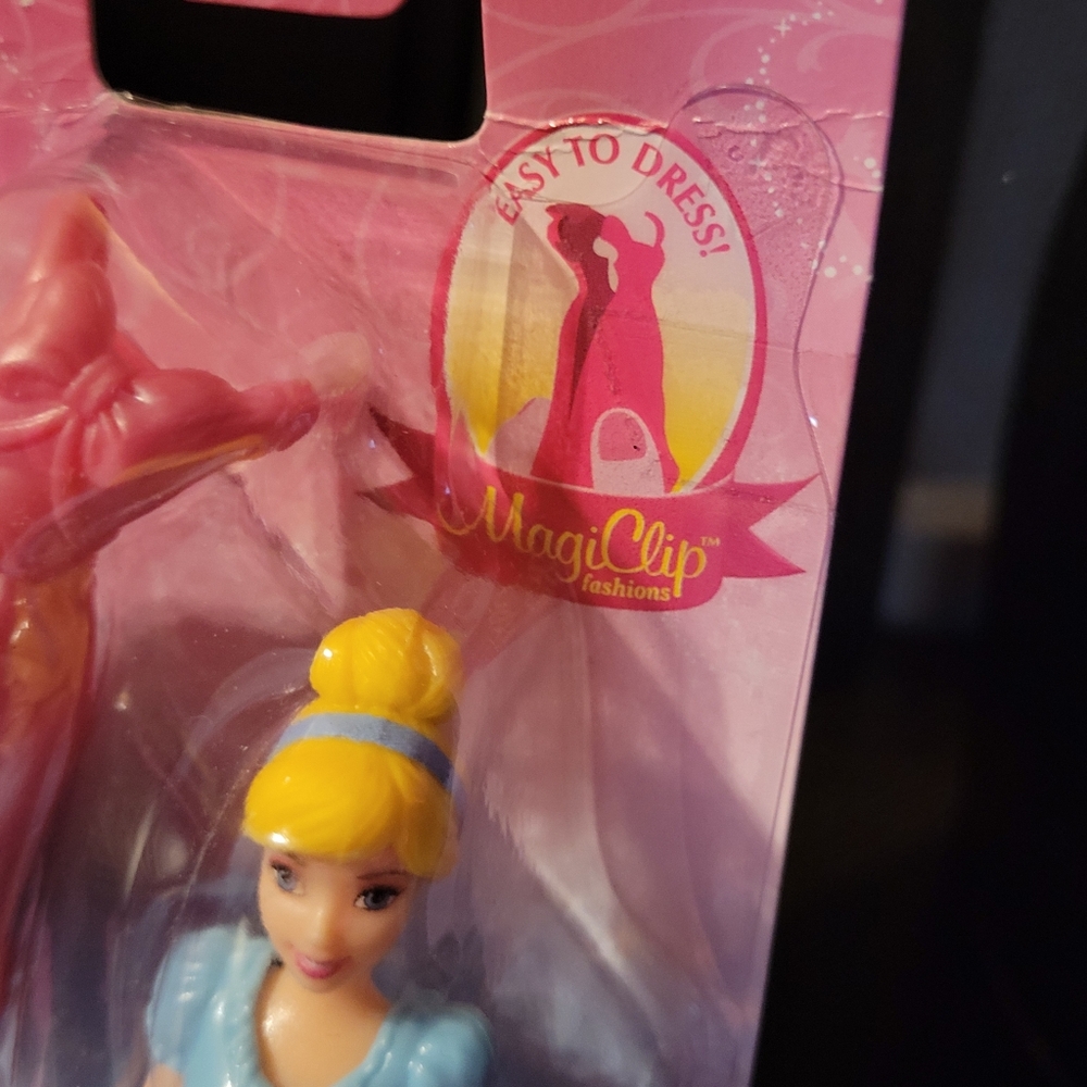 Disney Princess Cinderella - Picture 5 of 10